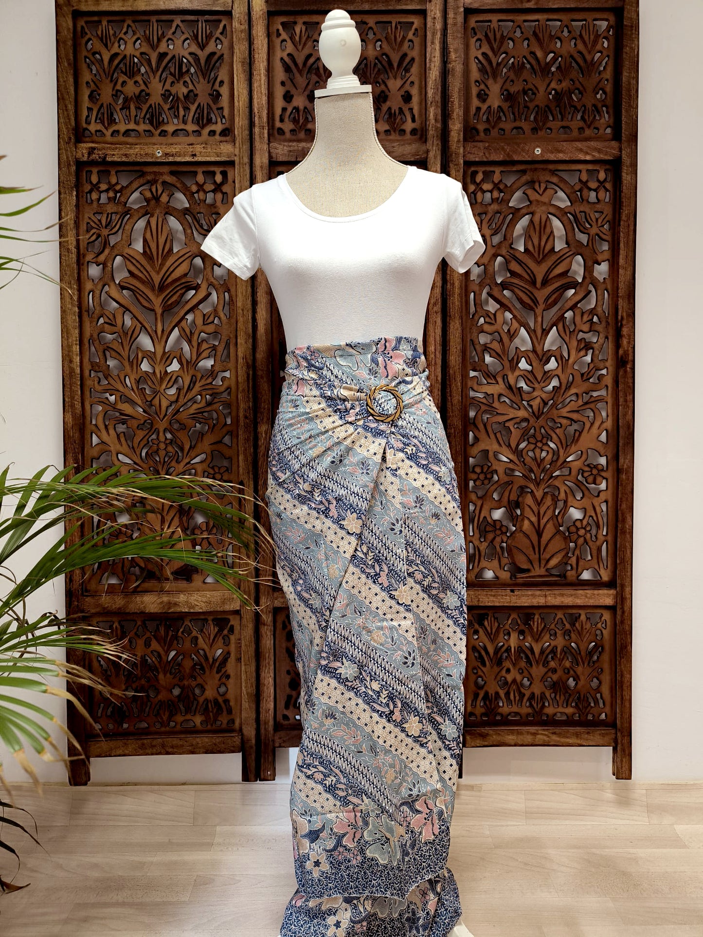 Wikkelrok sarong Laras Biru (met gesp)