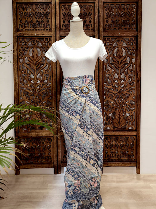 Wikkelrok sarong Laras Biru (met gesp)