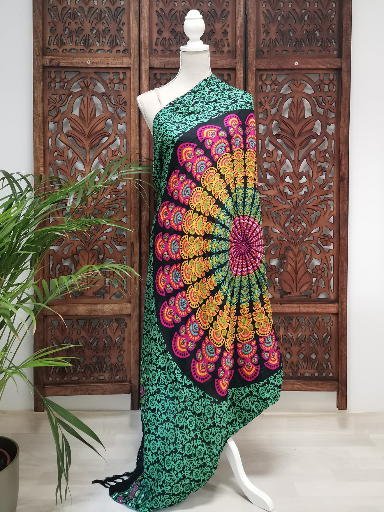 Grote pareo met mandala - groen