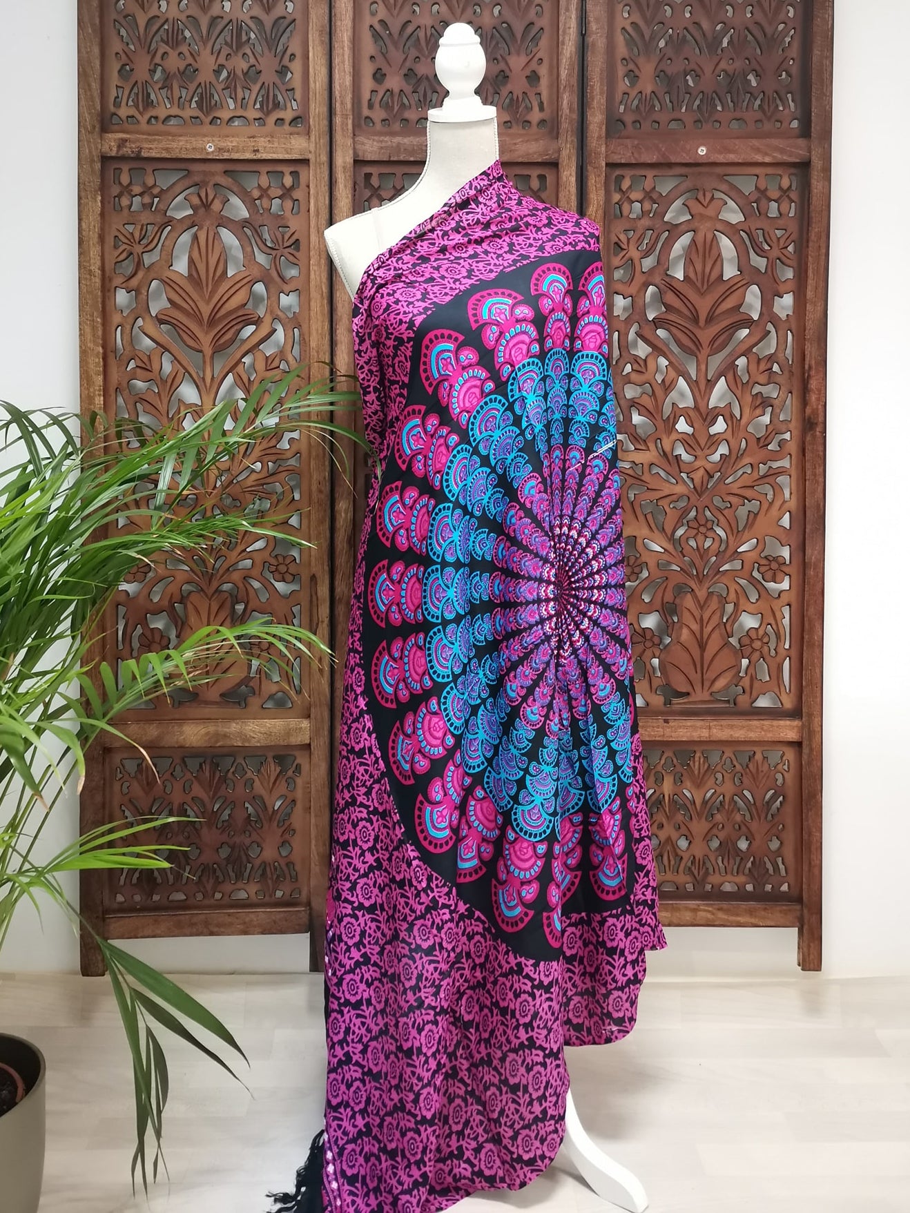 Grote pareo met mandala - roze