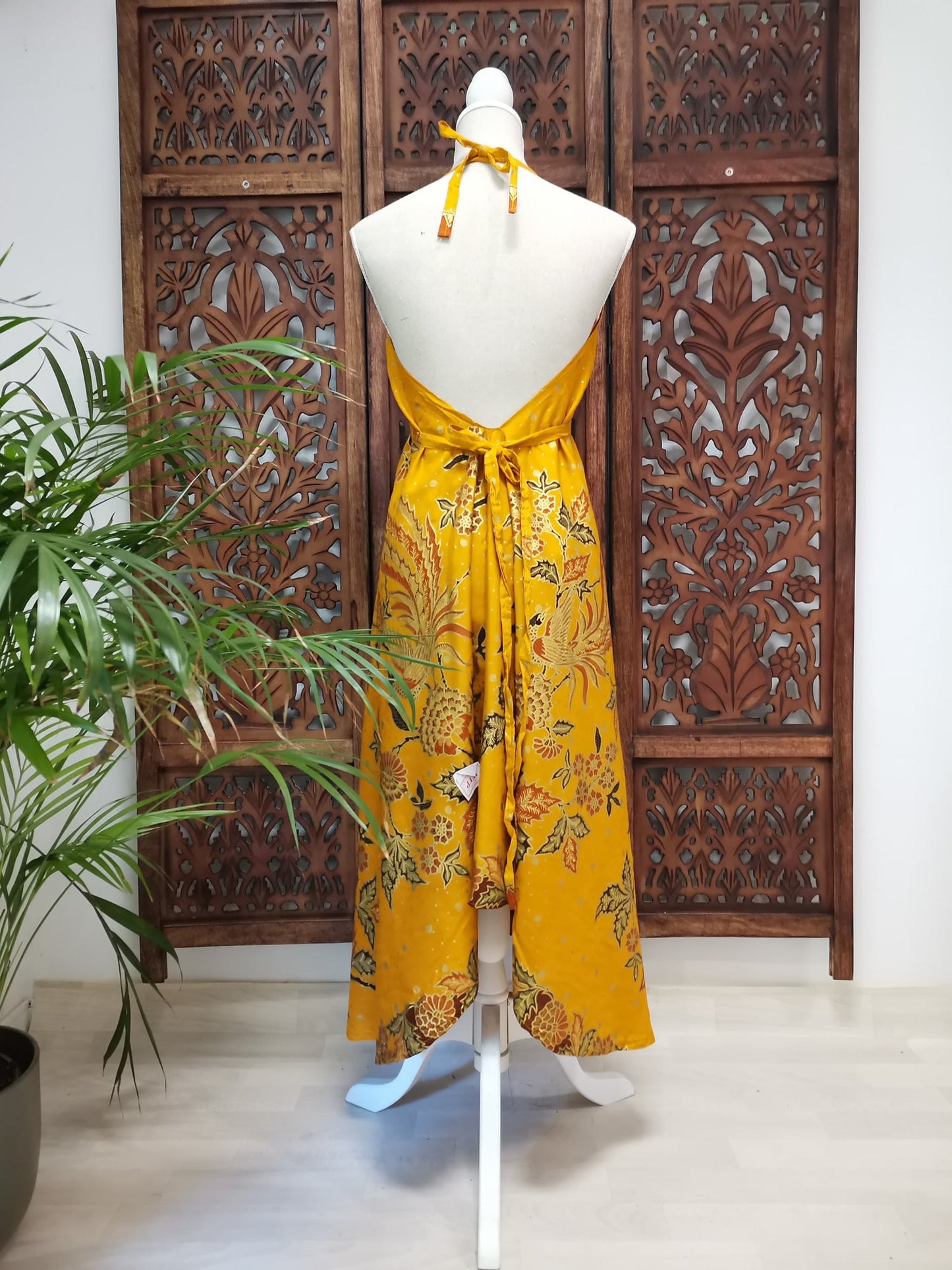 Jurk, zomerjurk, piramide vorm, geel, oker