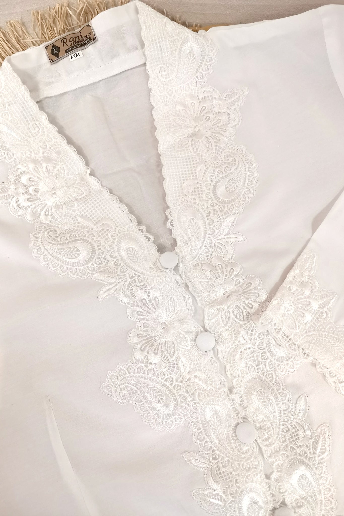 Kebaya gebroken wit, kebaja traditioneel, crème met borduur, maat S t/m XXL