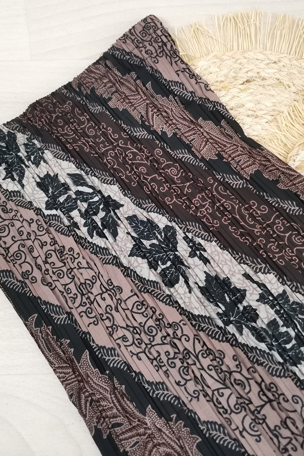 Plissérok zwart met bruintinten - cm coklat