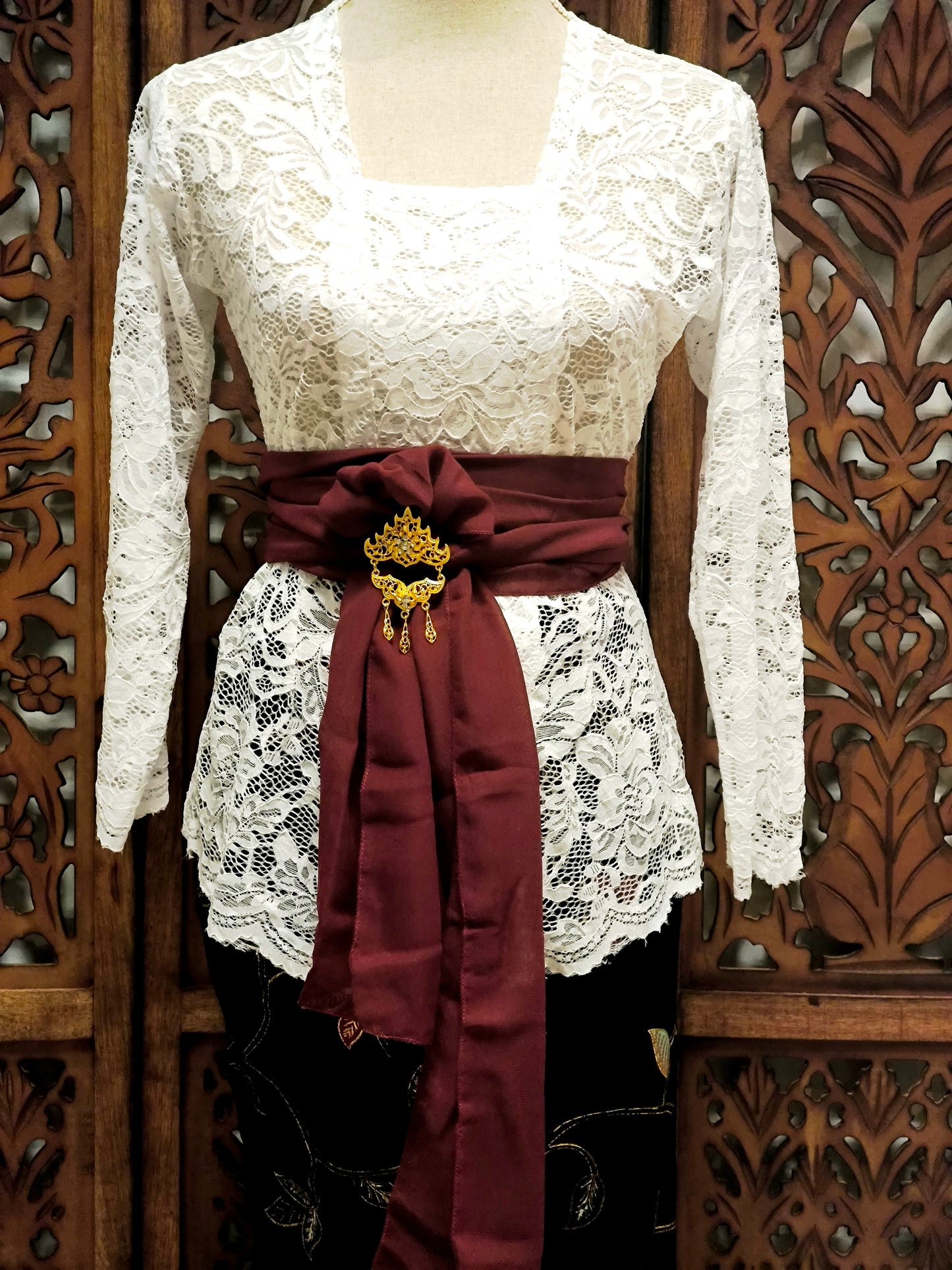Slendang bordeaux, zonder broche