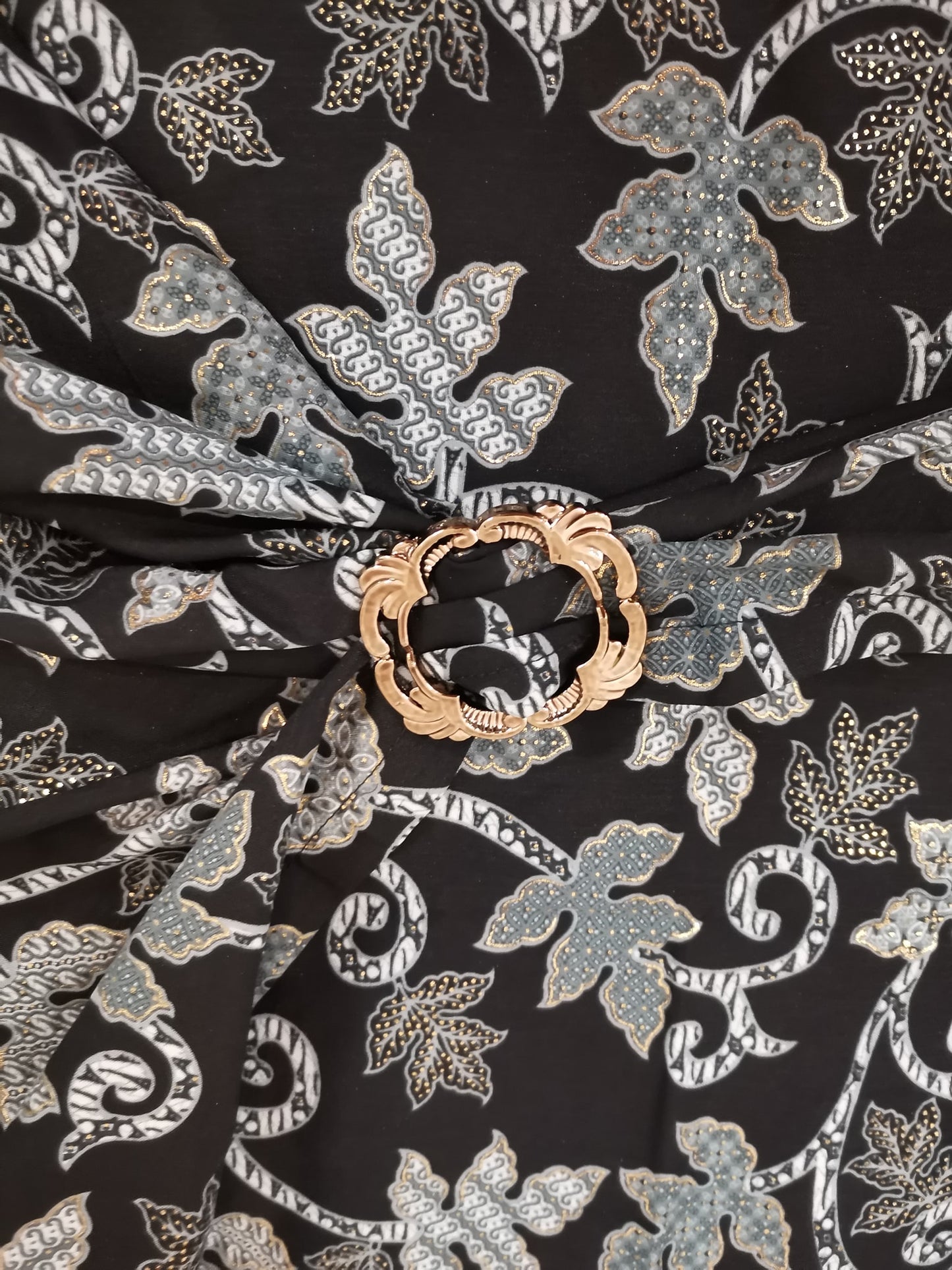 Wikkelrok sarong Paya zilver met gesp