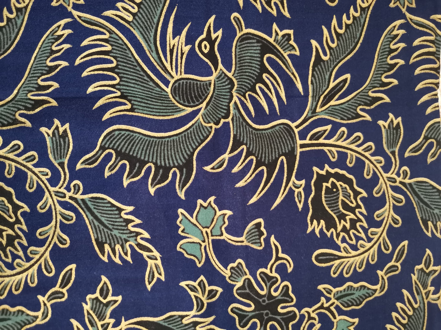 Traditionele sarong Prada Bali Burung, donkerblauw met vogel
