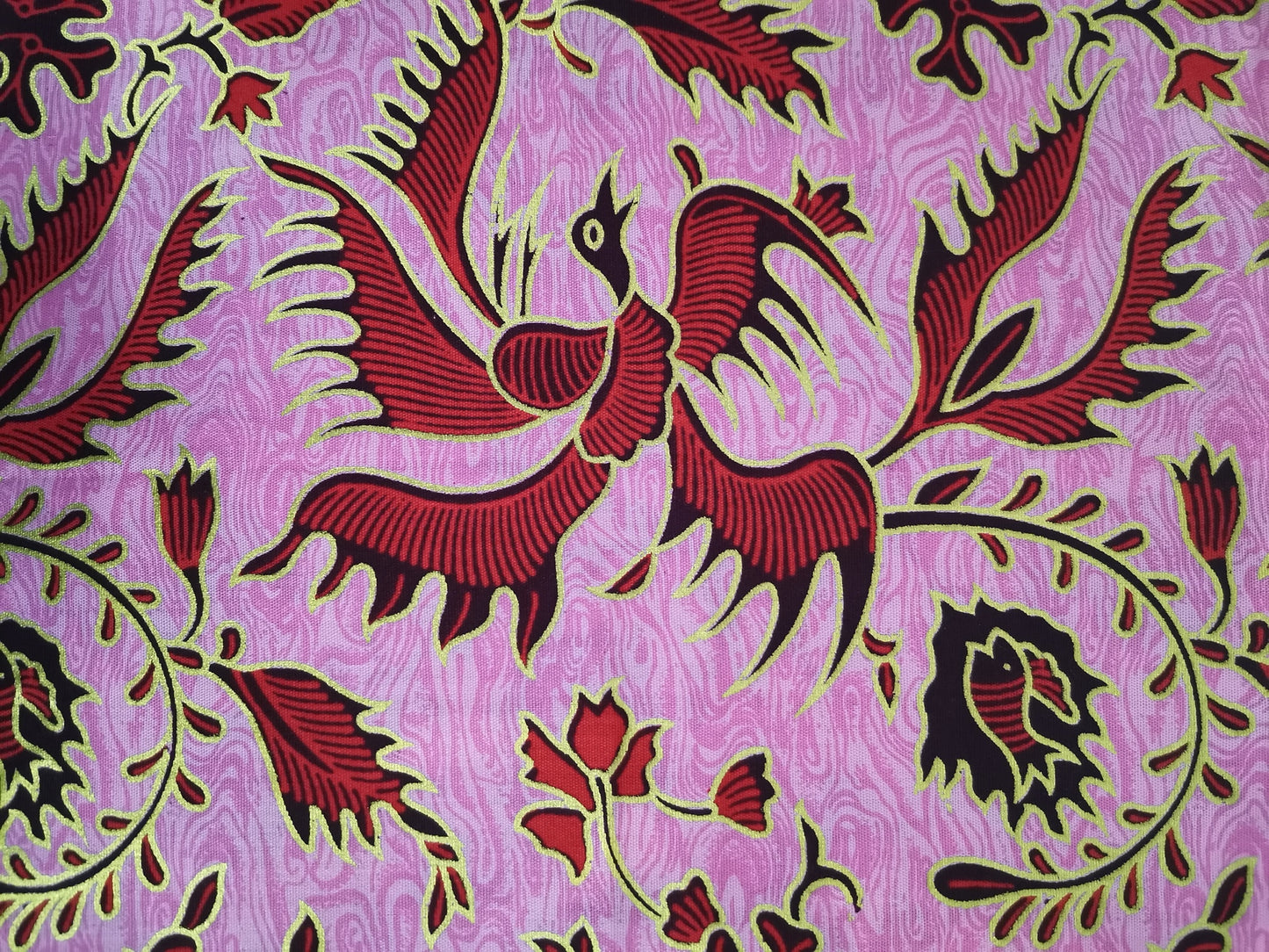 Traditionele sarong Prada Bali Burung, roze met vogels