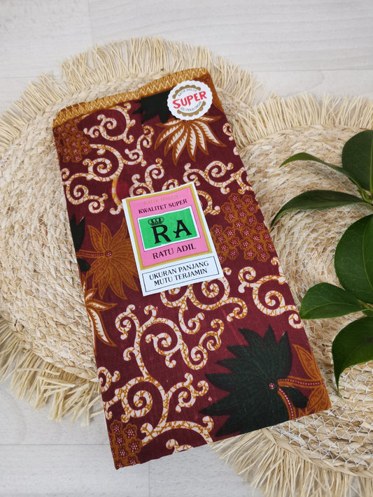 Traditionele sarong Ratu Adil model 2 rood