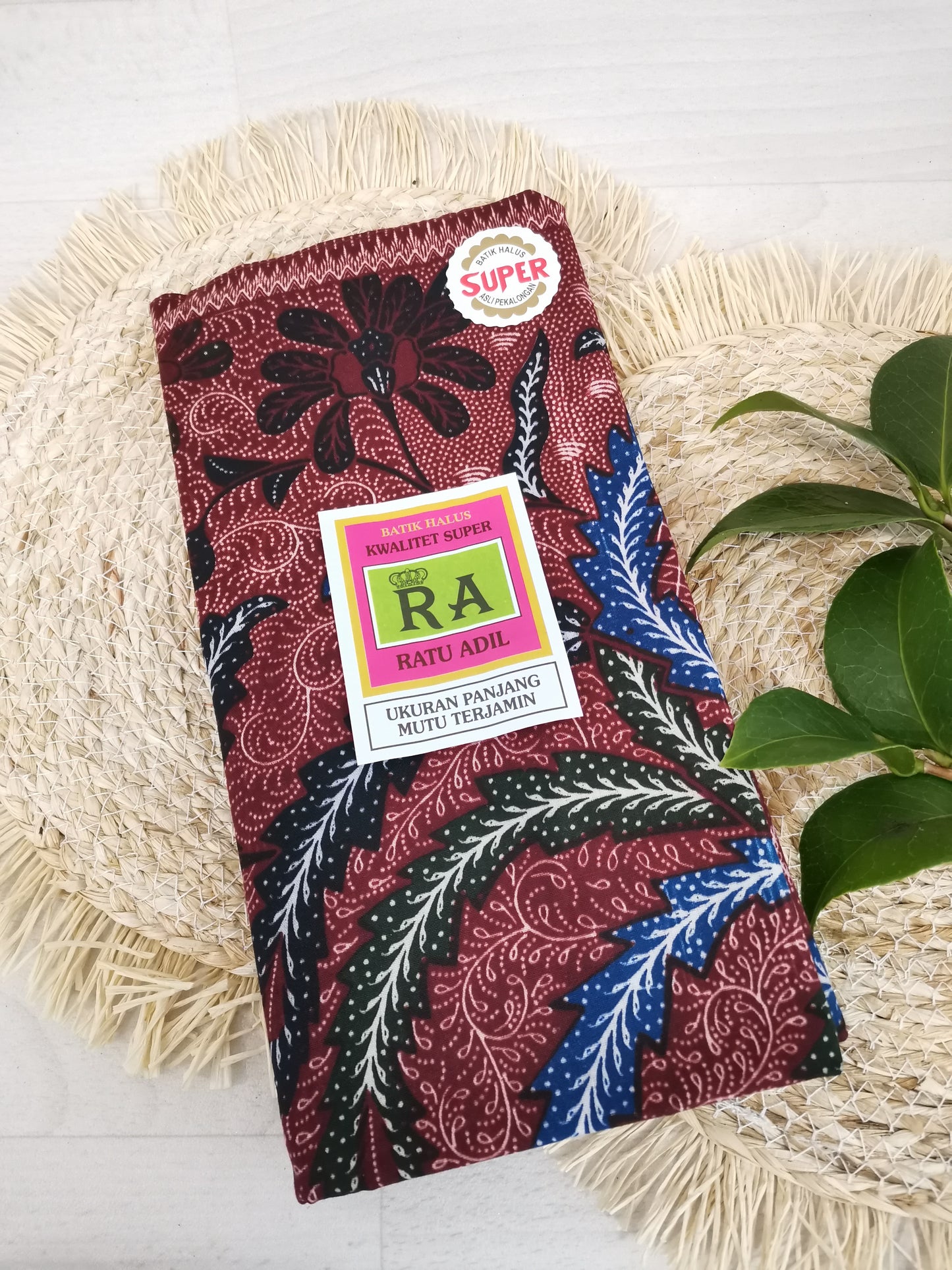 Traditionele sarong Ratu Adil model 3 roodbruin