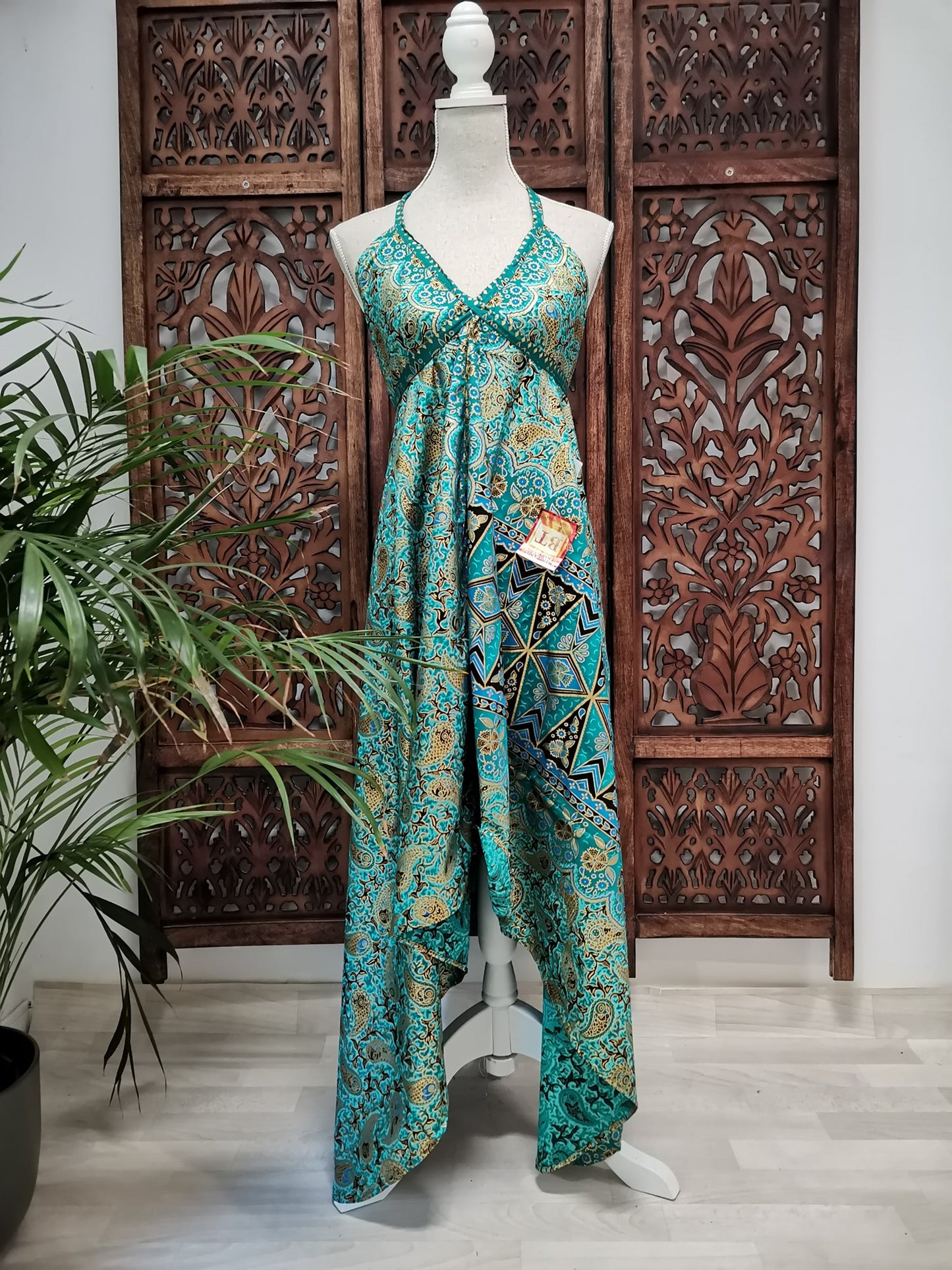 Jurk, zomerjurk, piramide vorm, turquoise, blauwgroen