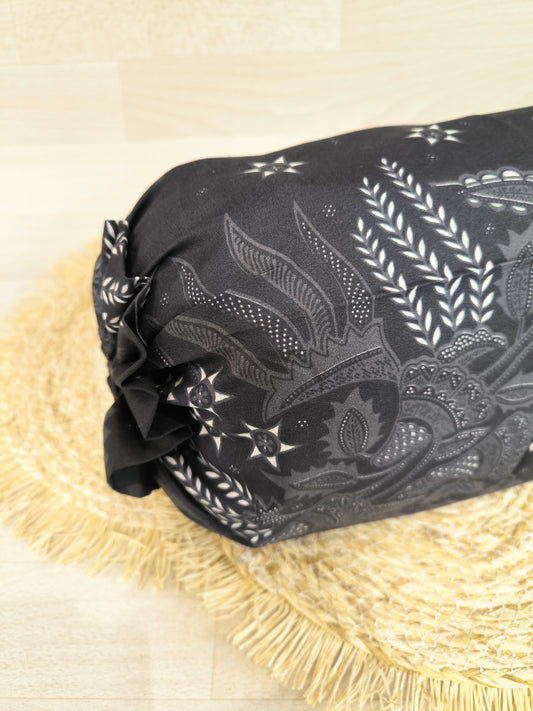 Kussensloop voor bantal guling, batik Manggar Abu