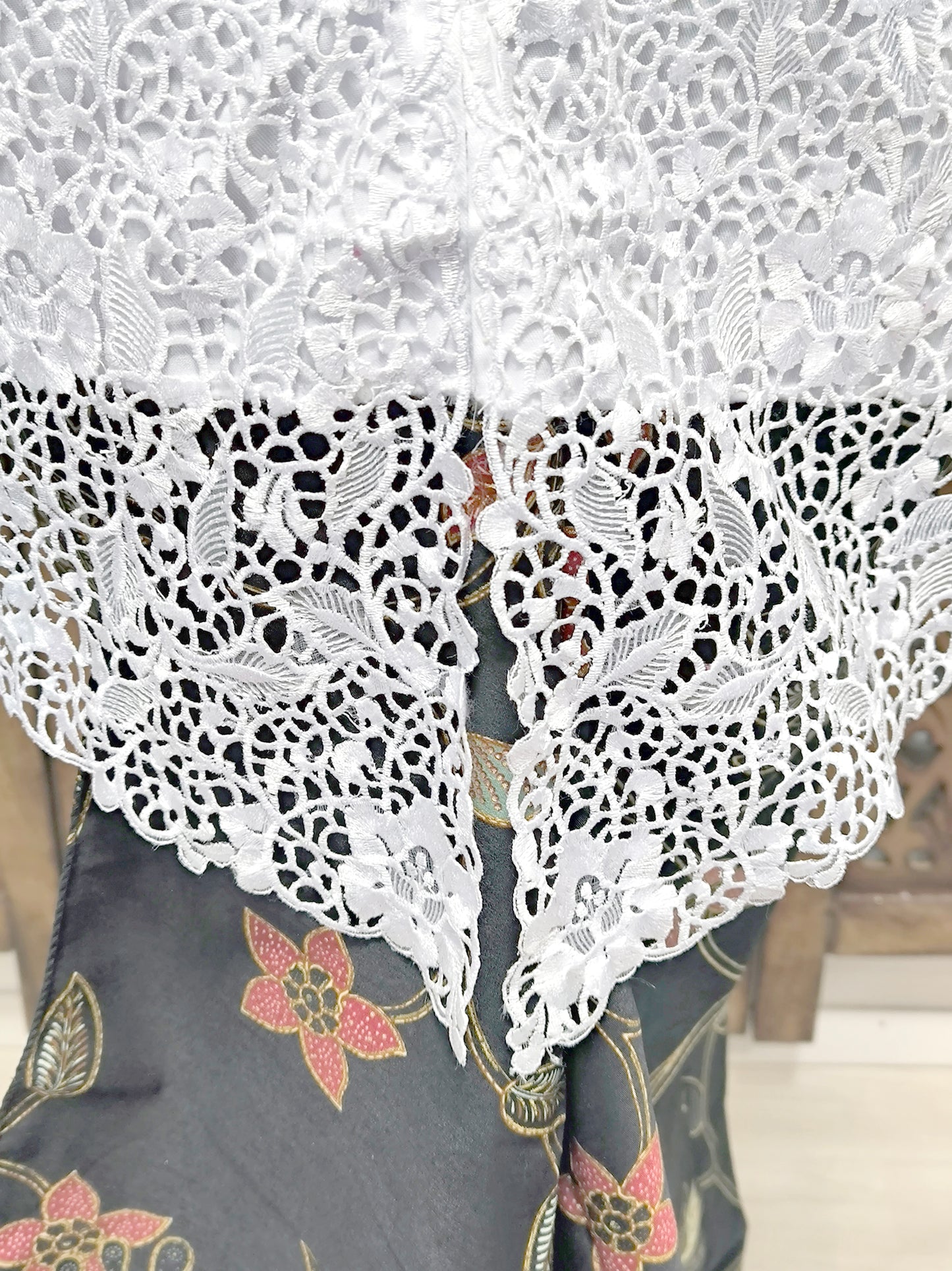 Kebaya met korte mouwen