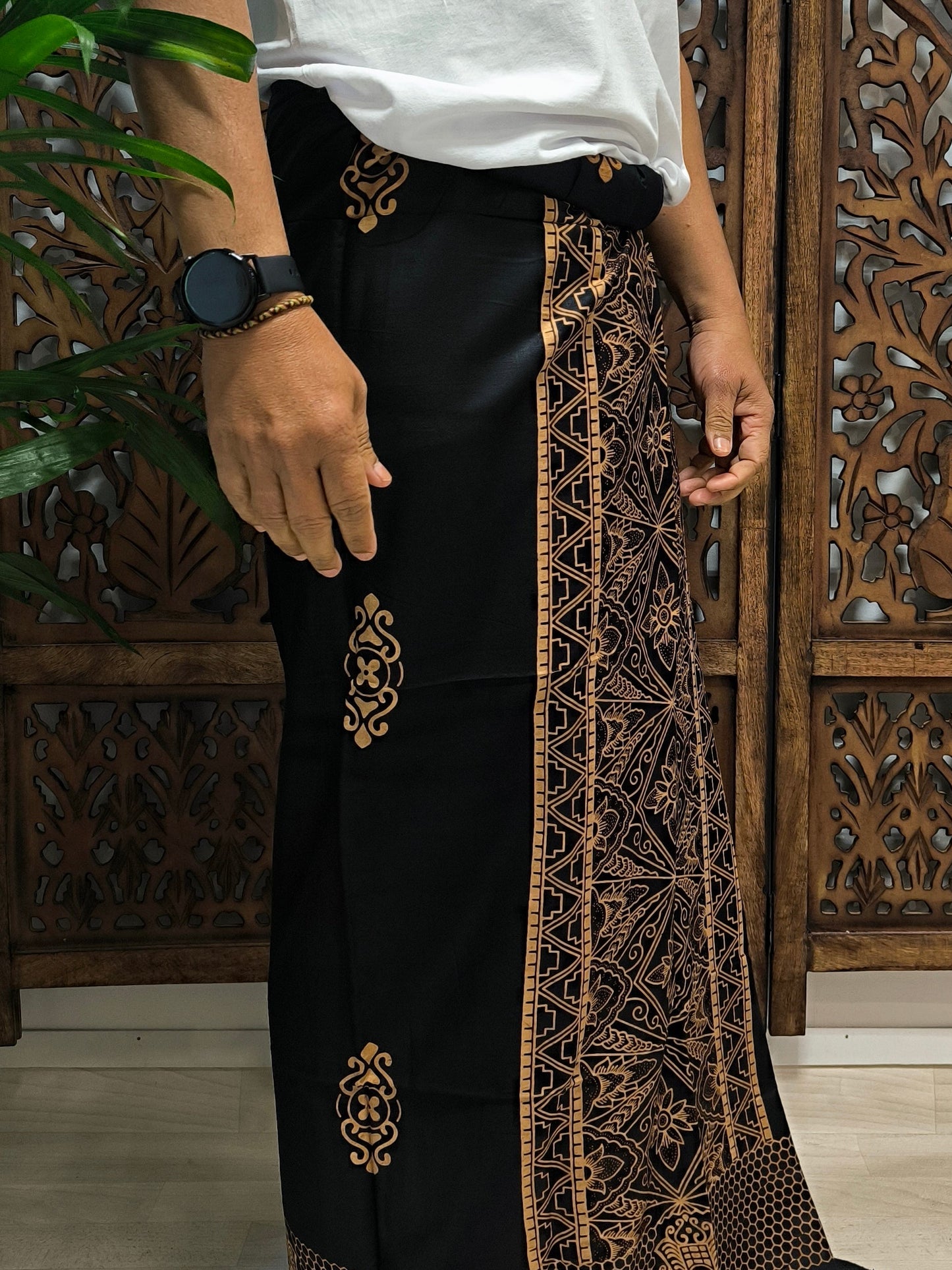 Herensarong, Sarwon Hitam, dichtgenaaid