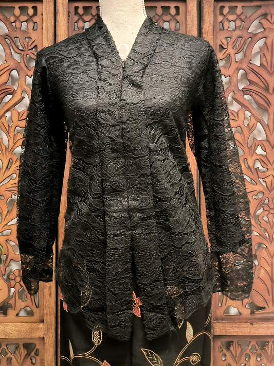 Luxe en elegante kebaya, gevoerd en met rits, zwart, maat S t/m XXL