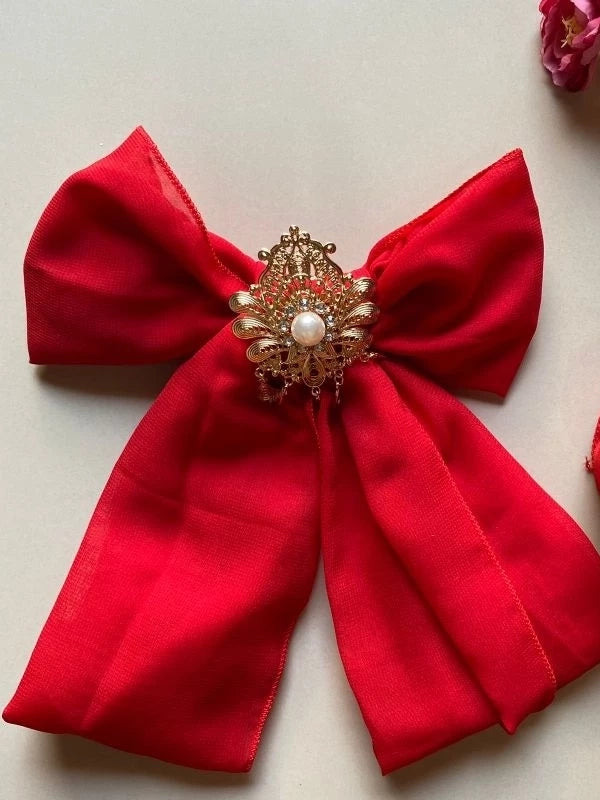 Slendang rood, zonder broche