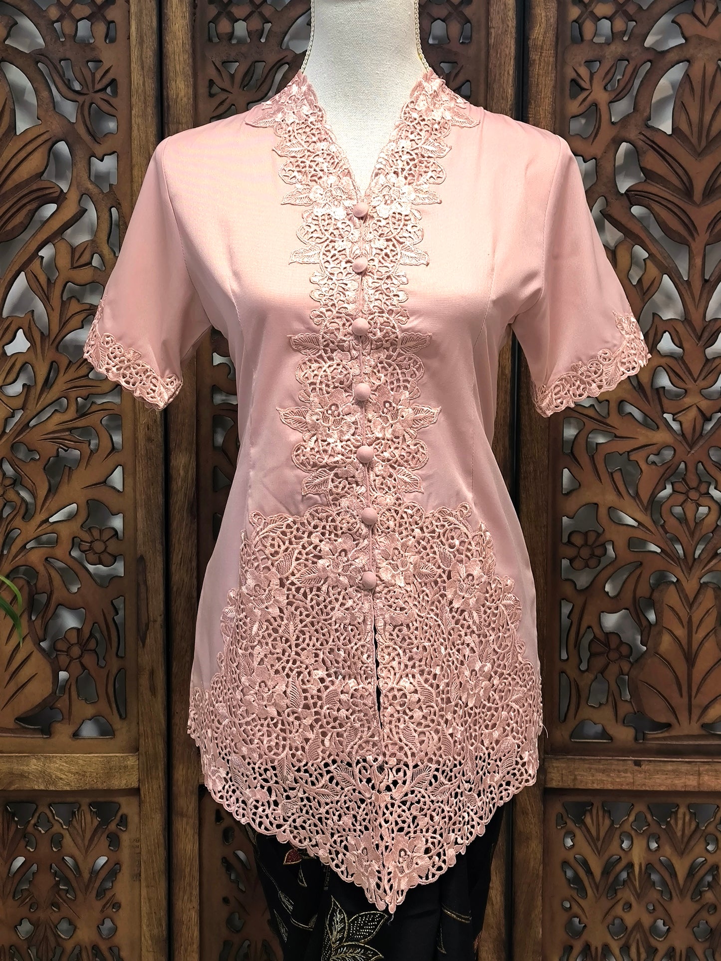 Kebaya met korte mouwen