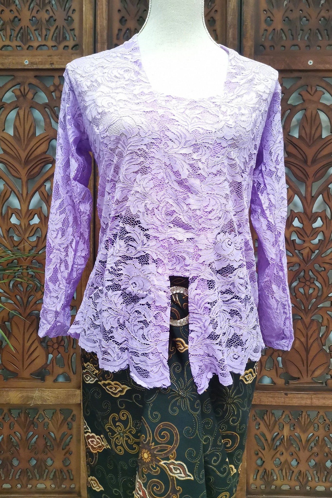 Kebaya paars, kebaja traditioneel, lila, lichtpaars