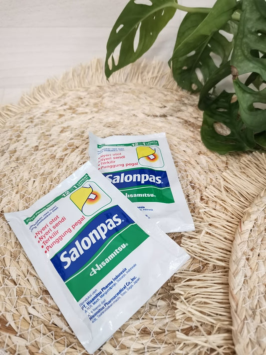 Salonpas verpakking met 12 pleisters